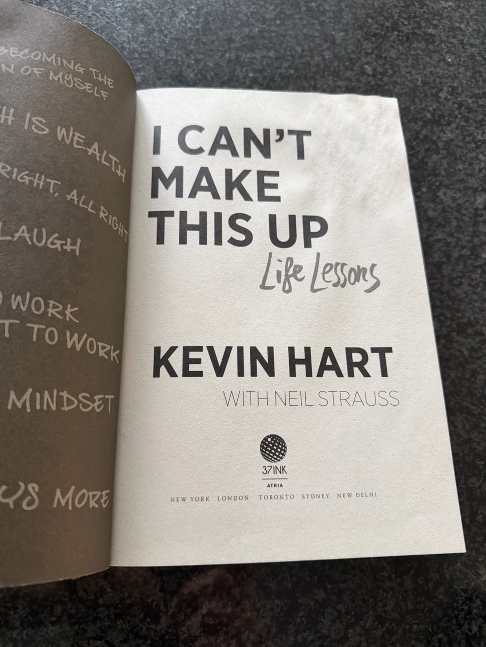 I CAN’T MAKE THIS UP - Life Lessons - Kevin Hart - Signed Copy - Hardback Book 📕 - Picture 2 of 12